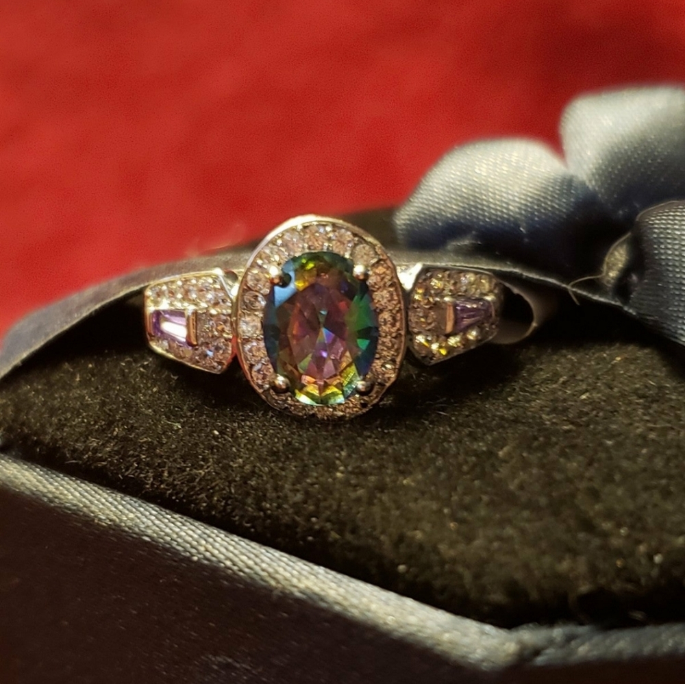 Gorgeous size 6 Mystic Topaz Womens ring Sterling silver - Picture 3 of 6